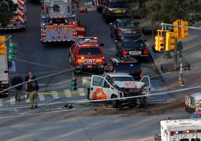 أمريكا : قتلى وجرحى في حادث دهس بسيارة وإطلاق نار بالقرب من برجي التجارة في منهاتن