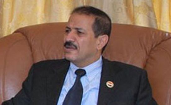 وزير خارجية الإنقلابيين هشام شرف ينجو من غارة جوية في صنعاء 