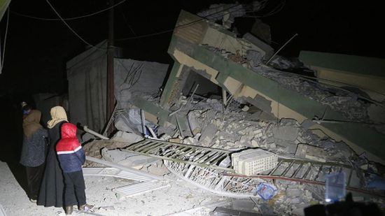 آلاف العراقيين يقضون ليلتهم في الشوارع جراء الزلزال