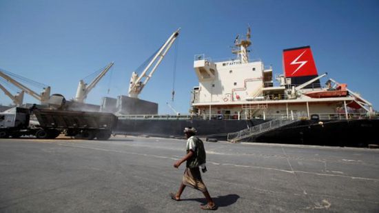 الأمم المتحدة تعيد إصدار التصاريح للسفن التجارية والإغاثية للدخول إلى ميناء الحديدة الواقع تحت سيطرة الحوثيين