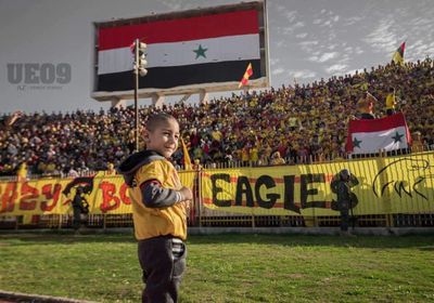 سوريا : بادرة إنسانية مميزة من نادي تشرين تجاه طفل صغير
