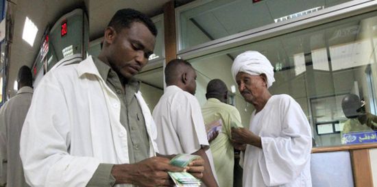 السودان يعلن إجراءات عاجلة لتحقيق استقرار العملة الوطنية