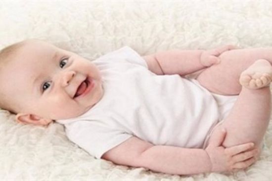 دراسة أمريكية: الرضيع يفهم الكلمات من سن 6 أشهر