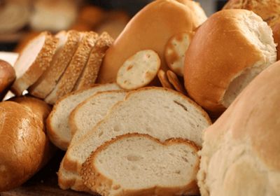 مخبز فنلندي ينتج رغيفًا مصنوعًا من مسحوق صرصور الليل.. وهذا سعره 