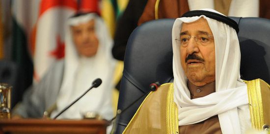 أمير الكويت يصدر مرسوما بتشكيل الحكومة الكويتية الجديدة
