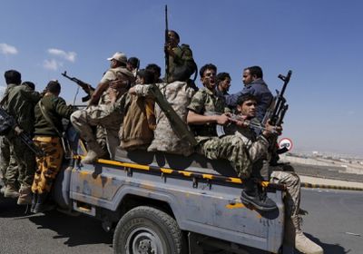 الإفراج عن 11 أسيراً من الجيش بعملية تبادل مع الحوثيين بتعز