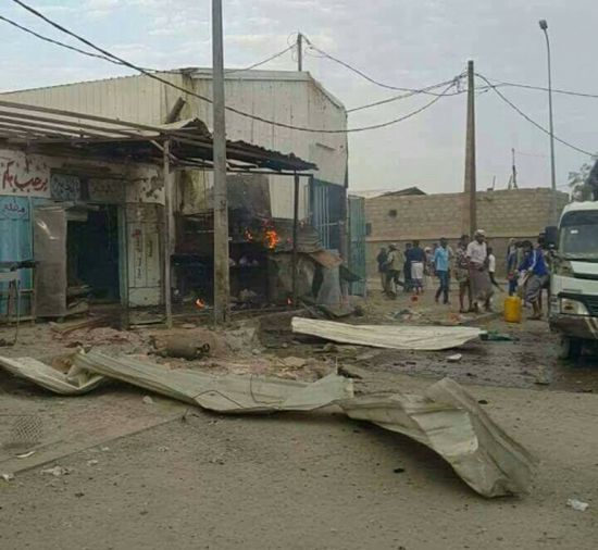  الحوثيون يستهدفون حيا سكنيا غربي مأرب بصاروخ كاتيوشا 