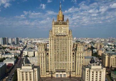 موسكو: نرفض ذرائع التحالف بقيادة واشنطن بشأن إبقاء القوات في سوريا وانتهاك سيادتها