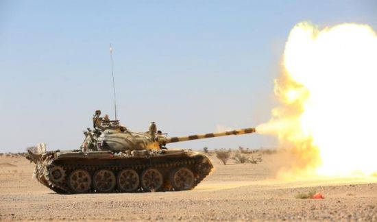 التحالف يدمّر دبابة للمليشيات في قطبين شرق صنعاء