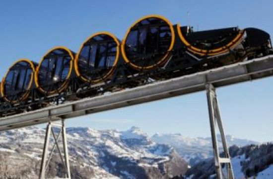 سويسرا تدشن أعلى قطار معلق في العالم 