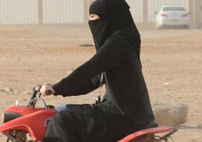 السعودية.. السماح للنساء بقيادة الدراجات والشاحنات