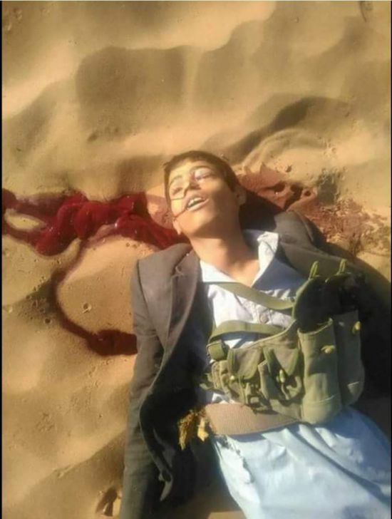  تحت التهديد والاكراه ..  ميليشيا الحوثي تجبر الأهالي على إرسال أبنائهم  الى جبهات القتال «فيديو»