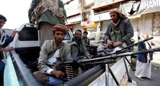 مليشيات الحوثي تقتحم منزل ابنة صالح وتنهب محتوياته.. وتختطف 6 برلمانيين وضابطين