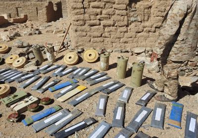 قوات الجيش تبدا بإزالة الألغام التي زرعتها الميليشيات الحوثية لإعادة سكان بيحان 