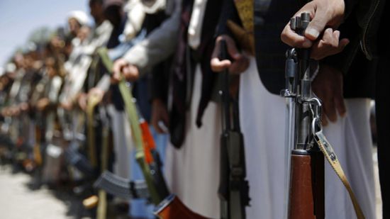 خبراء من إيران وقطر وحزب الله لقيادة الحوثيين في معركة الدفاع عن صنعاء