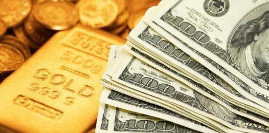 صعود خجول للذهب وسط تعرضه لضغوط من الدولار
