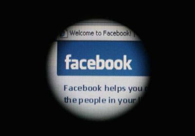 فيسبوك يجمع بيانات لا محدودة عن مستخدميه