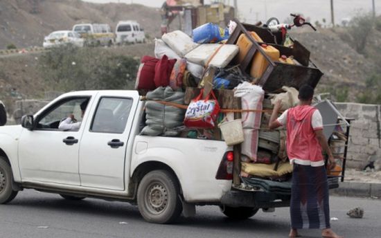 مصادر محلية : ميليشيات الحوثى تجرى عمليات تهجير جماعى لسكان منطقة الحيمة بتعز