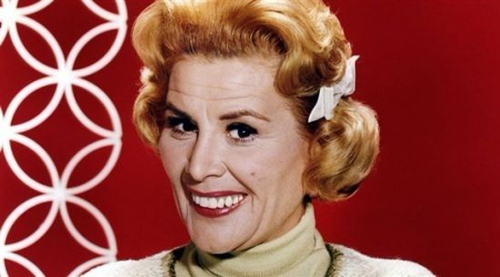 وفاة الممثلة المخضرمة روز ماري عن 94 عاماً