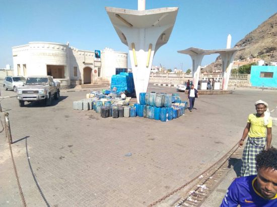 الحكومة : لاحلول قريبة لأزمة المشتقات النفطية بعدن " تقرير"
