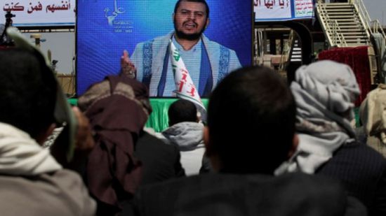 زعيم الحوثيين يهدد شيوخ قبائل سنحان ويطالبهم بالولاء ورفد الجبهات بالمقاتلين