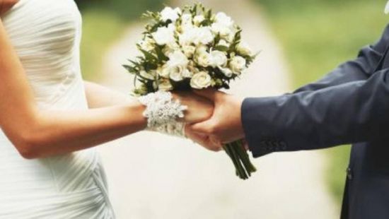 العريس ١٢ عاماً والعروس ١٦ وخطبتهما تثير ضجة بمصر