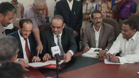 الميسري يسلم مهام وزارة الزراعة والري للوزير الجديد عثمان مجلي بالعاصمة عدن 