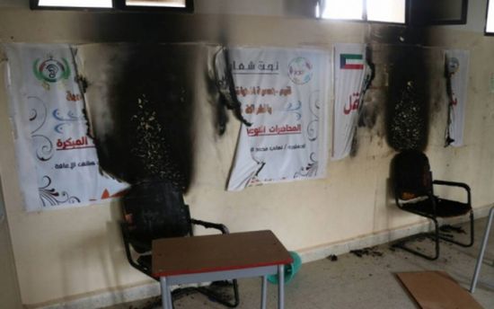 مجهولون يضرمون النار بمبنى مدرسة الصم والبكم بأبين
