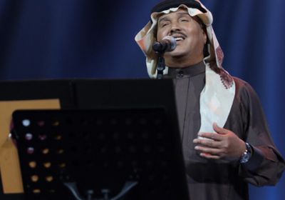 بعد غياب 34 عاماً.. محمد عبده يعود للغناء في مسقط رأسه