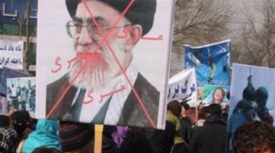 معارض إيراني: روحاني فاسد والشارع لن يهدأ