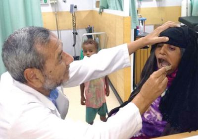 مركز الملك سلمان يقدم خدماته الطبية لـ2560 لاجئاً يمنياً في جيبوتي 
