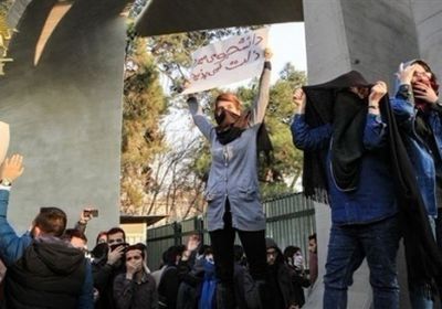 إيران: 90% من المعتقلين في الاحتجاجات من الشباب و35% طلبة مدارس وجامعات