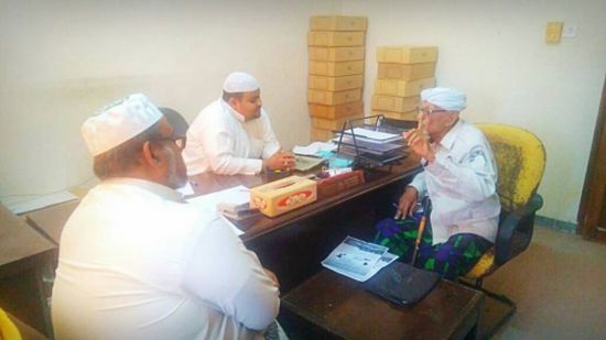مدير عام المركز الوطني للوثائق بحضرموت يستقبل الباحث المؤرخ السقاف