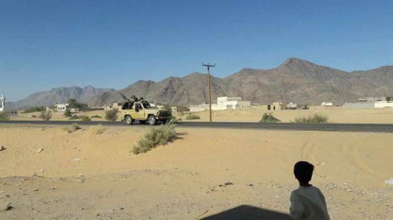الحوثيون يدفعون بتعزيزات عسكرية إلى قرب باب المندب