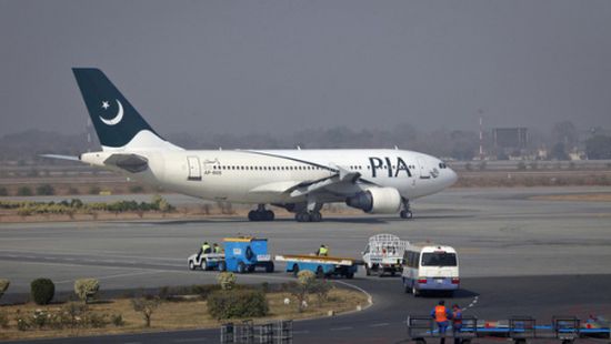 باكستان تسعى لبيع شركة الطيران الوطنية قبل الانتخابات