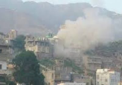 تعز: اشتداد المعارك في جبهة مقبنة ومقتل مدنيان بقصف للمليشيا على منطقة الضباب