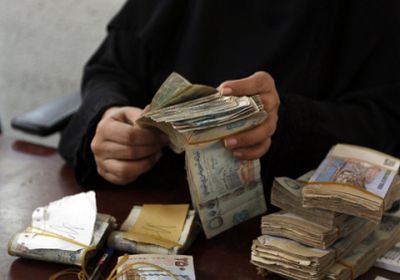 رغم الوديعة السعودية .. فشل حكومي في تحديد أسعار صرف الريال اليمني أمام العملات الأجنبية