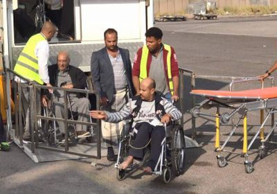 عودة ١٥ جريحا إلى عدن بعد رحلة علاجية في الهند على نفقة الإمارات
