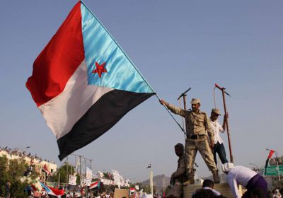 العرب اللندنية: المقاومة الجنوبية تغلق أبواب عدن بوجه الرئيس اليمني وحكومته