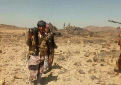 الحوثيون يسيطرون على جبل المركوزة في ناطع شرقي البيضاء