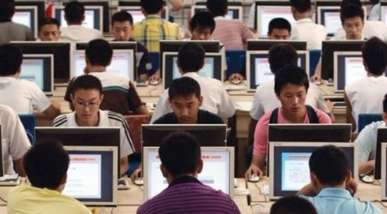الصين: 770 مليون مستخدم للإنترنت