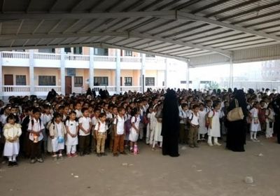 طلاب العاصمة عدن يعودون إلى مدارسهم بعد استقرار الحالة الأمنية في المدينة