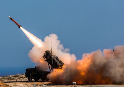 الدفاعات السعودية تدمر صاروخاً باليستيا أطلقته مليشيا الحوثي على خميس مشيط