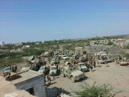 عاجل : الجيش الوطني وبمساندة القوات الاماراتية يدخل مركز مديرية حيس بالحديدة