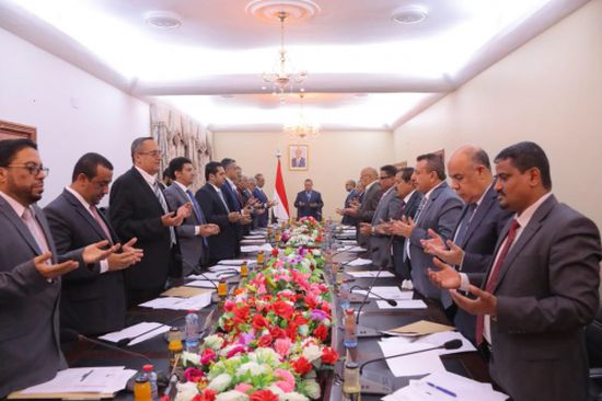 الحكومة تصرف مليار و150مليون ريال تحت بند دعم " المجهود الحربي لمواجهة الانتقالي عسكريّا في عدن "