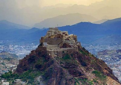 الجيش اليمني يسيطر على جبل حيد الحمام الاستراتيجي غربي تعز