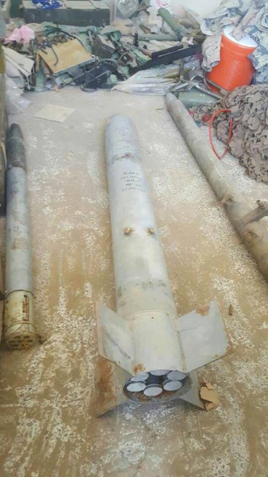 القوات اليمنية تعثر على 11 صاروخا بعيد المدى للحوثيين جنوب الحديدة