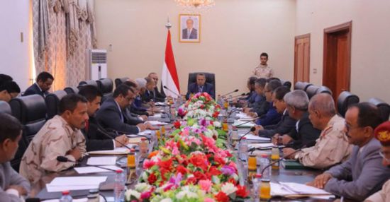 مجلس الوزراء يدين جرائم الاغتيالات في عدن ويؤكد ضرورة توحيد القرار العسكري والأمني