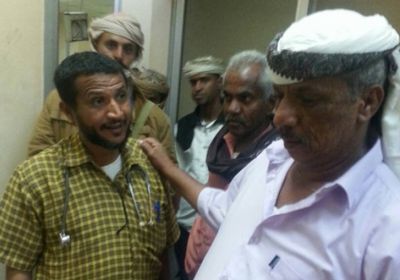  محافظ لحج يقيل مديري الصحة ومستشفى إبن خلدون بعد إطلاعه  على تردي الخدمات في المستشفى