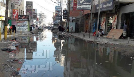 بالصور .. 3 أعوام و مدينة الشيخ عثمان تغرق في مياه الصرف الصحي .. ولا مجيب لنداءات الأهالي